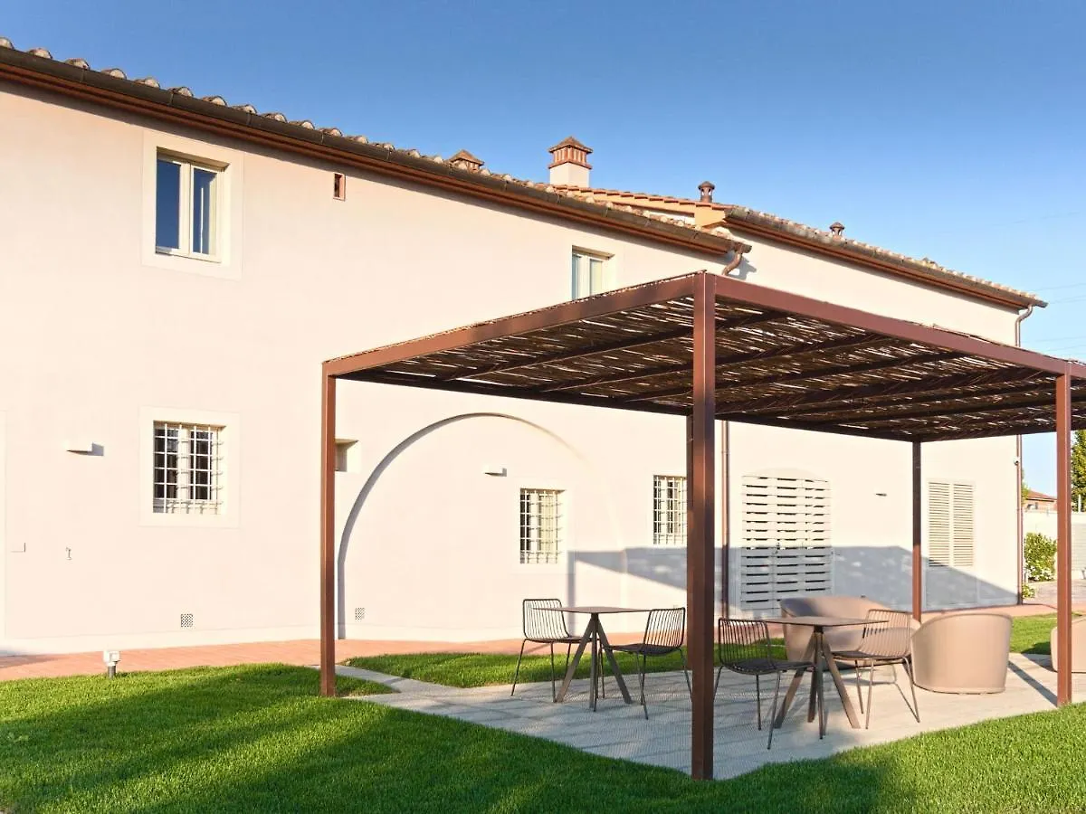 Modern Apartment In Agliana With Shared Garden Italia