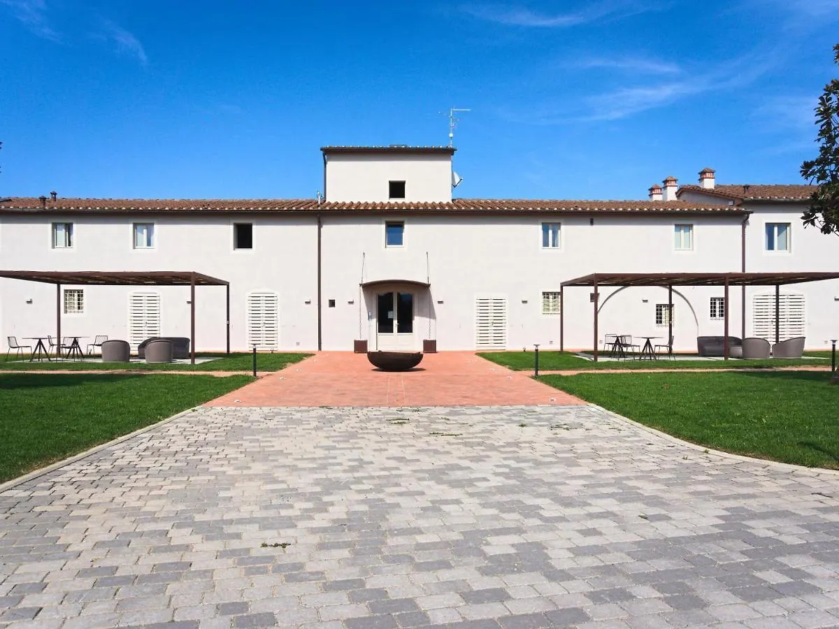 Modern Apartment In Agliana With Shared Garden Italia