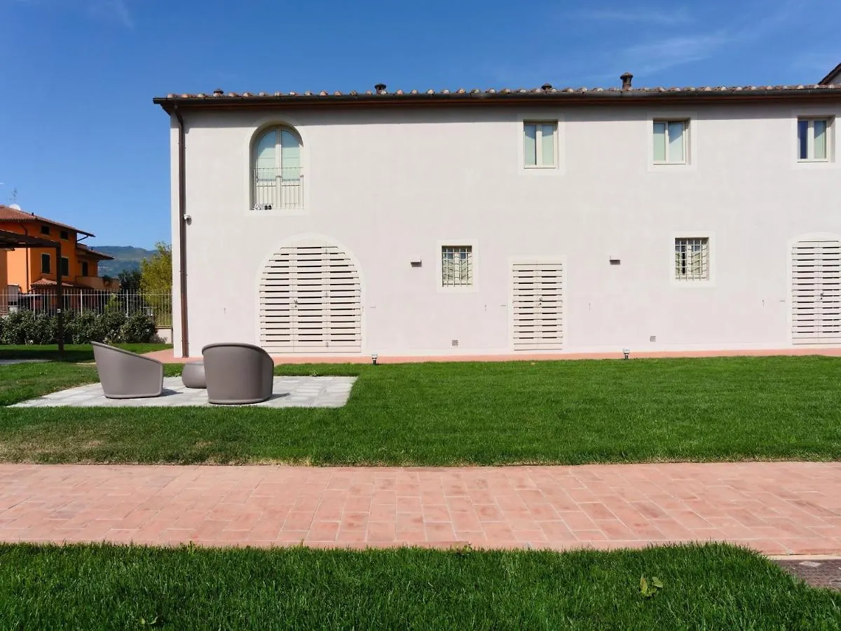 Modern Apartment In Agliana With Shared Garden