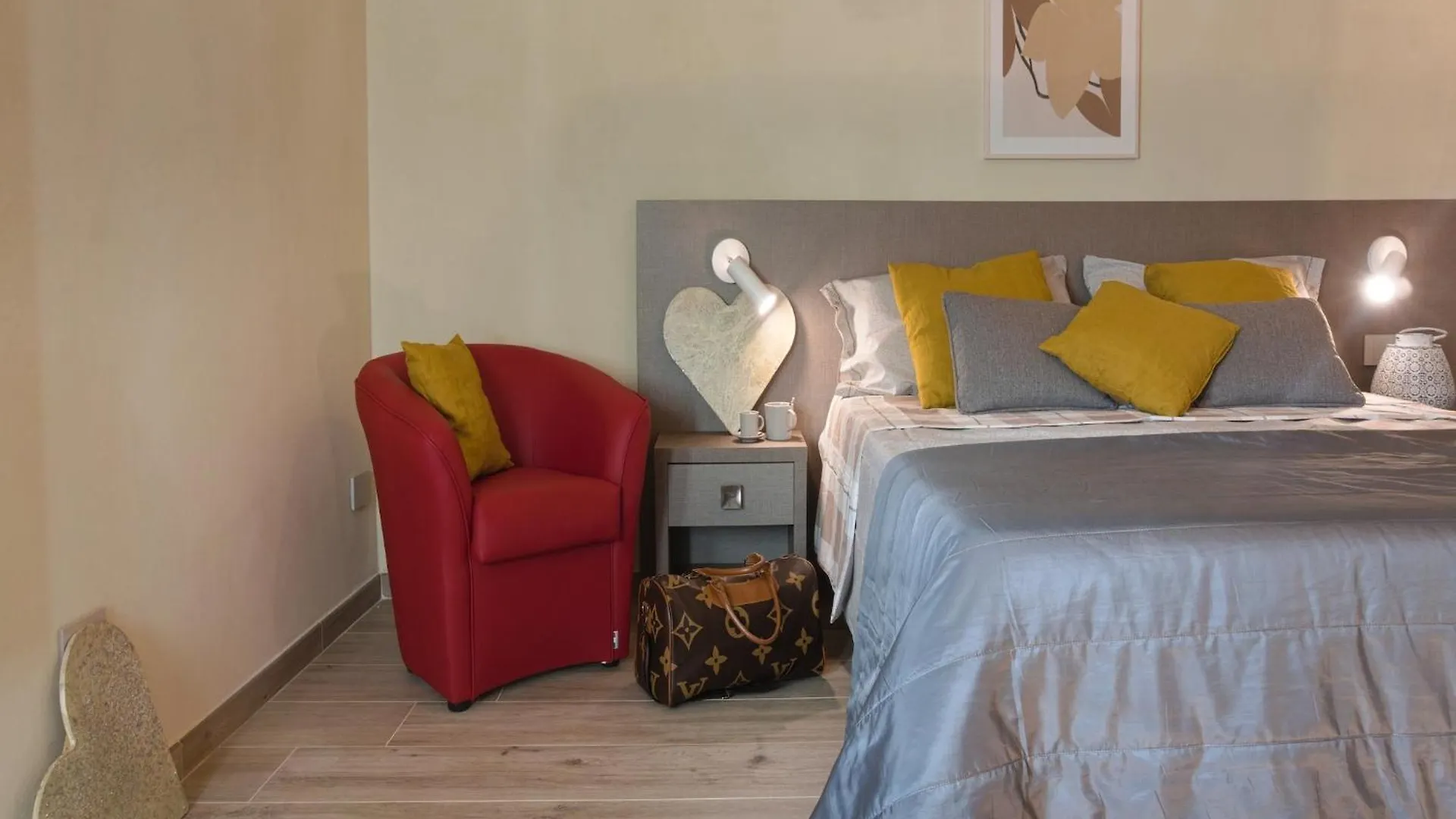 Modern Apartment In Agliana With Shared Garden
